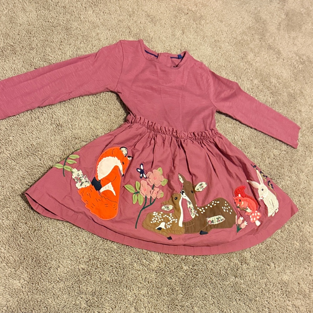 Mini Boden Darling Appliqué dress in dusty rose (2-3 years)